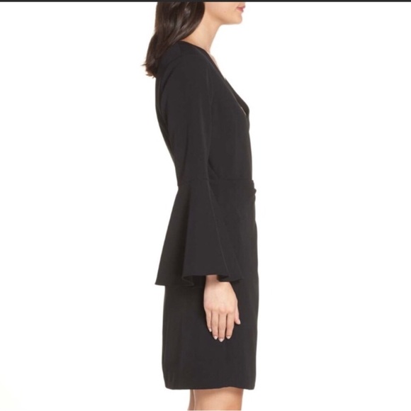 Sam Edelman  black  long sleeve Wrap dress with Bell Sleeves Size 0 NWT - Picture 3 of 8